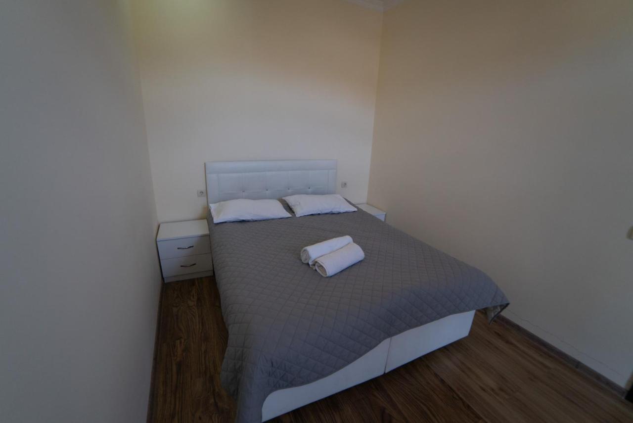 Green Yard Hotel Μπατούμι Εξωτερικό φωτογραφία