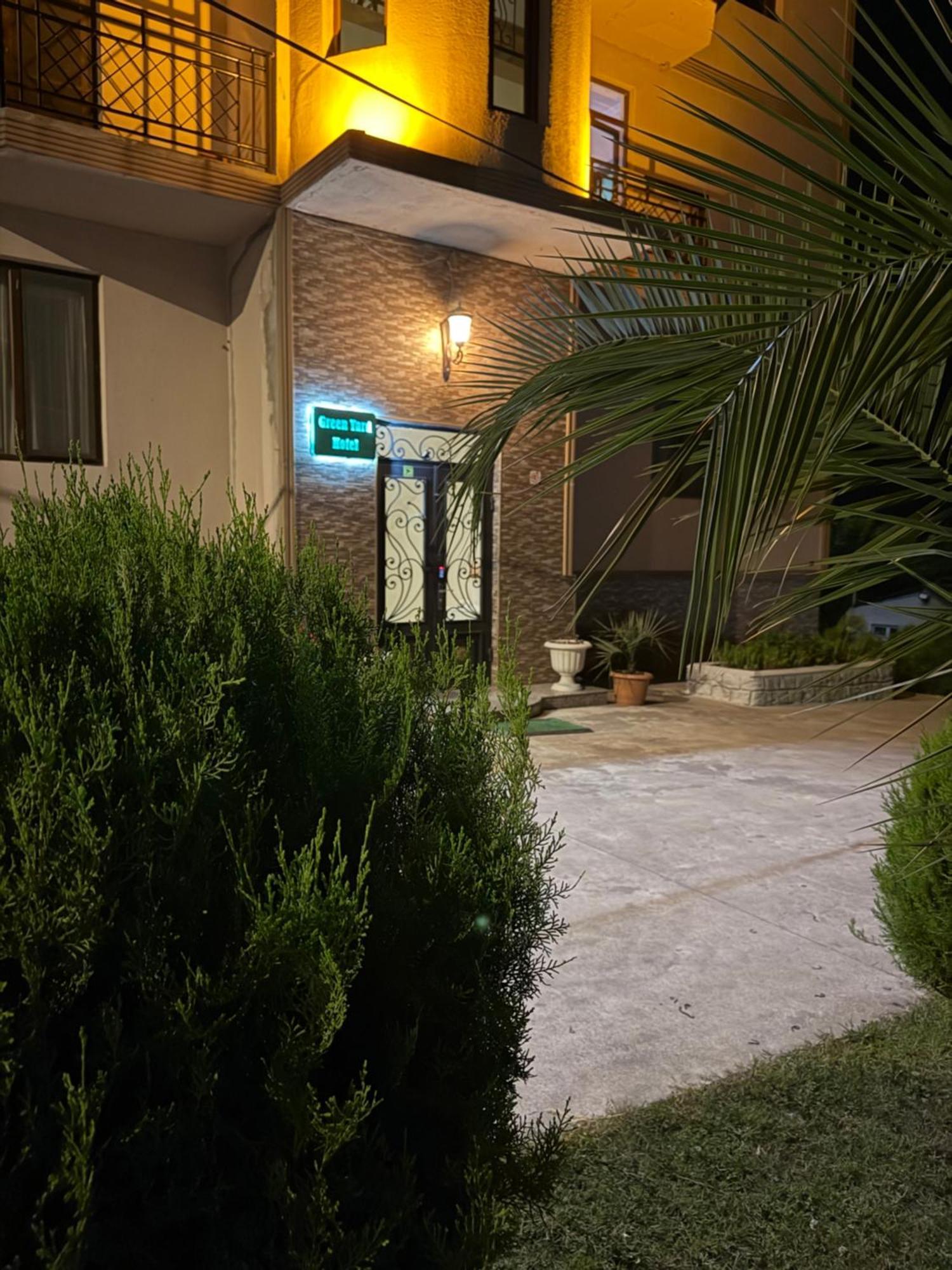 Green Yard Hotel Μπατούμι Εξωτερικό φωτογραφία